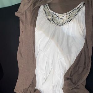 White and brown blouse